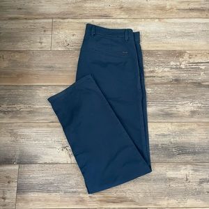 Hugo Boss NWOT Men Regular Fit Pants Chinos Blue size 36/32